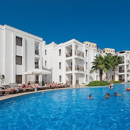 Üdülőközpont Costa Queen Suites 3*