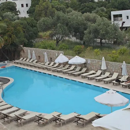 Costa Queen Suites Üdülőközpont 3*