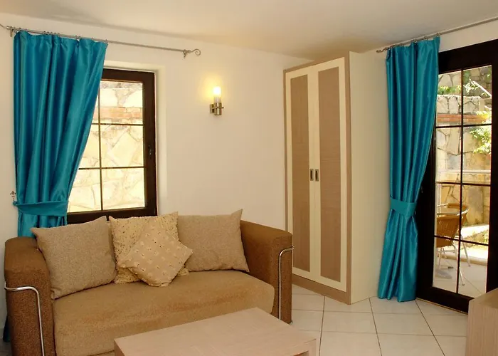 منتجع Costa Queen Suites 3*