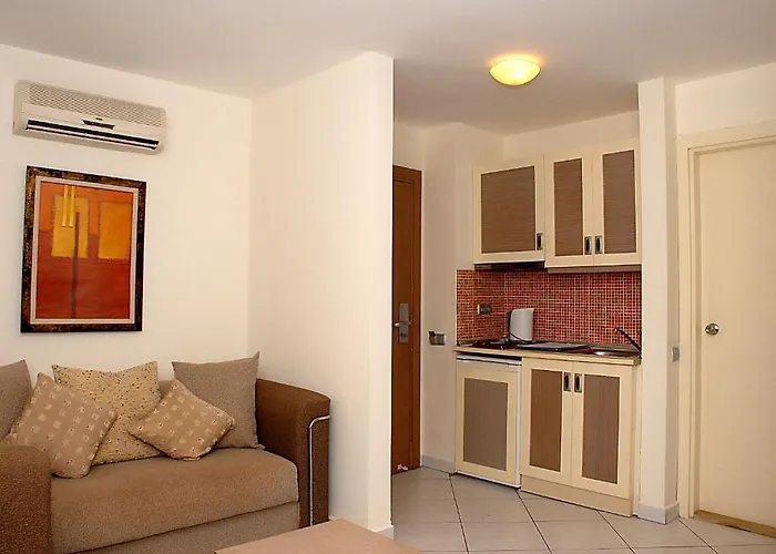 Costa Queen Suites Rezort