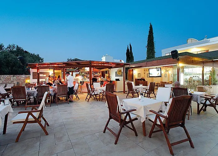 Costa Queen Suites