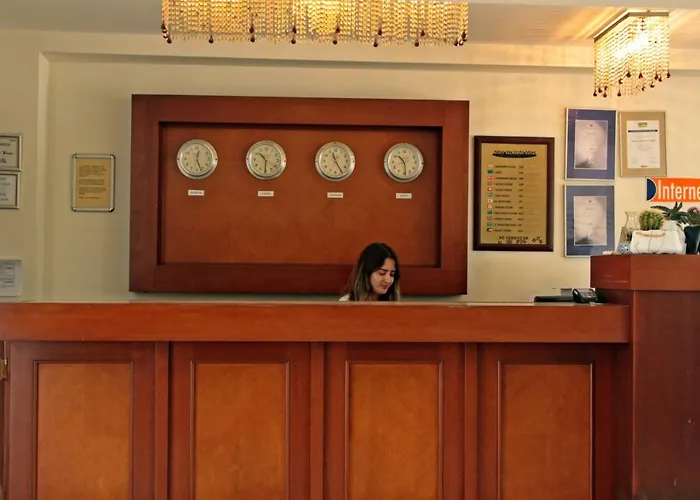 Costa Queen Suites منتجع 3*