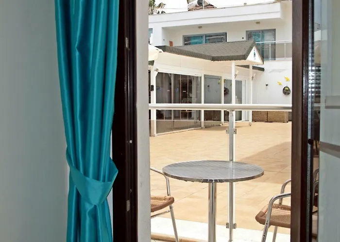 منتجع Costa Queen Suites 3*