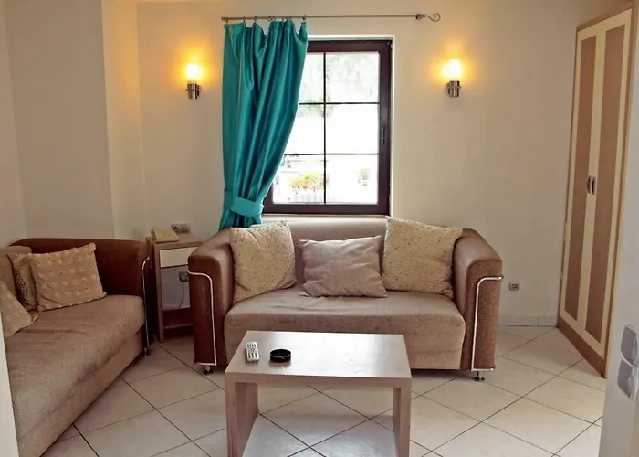 Costa Queen Suites منتجع 3*