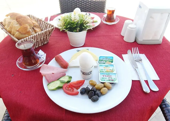 منتجع Costa Queen Suites 3*