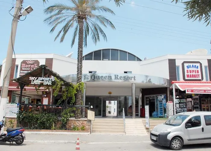 Costa Queen Suites 3*