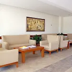 Resort Costa Queen Suites