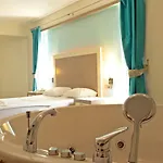 Costa Queen Suites Resort