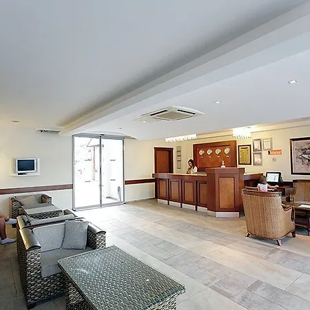 Costa Queen Suites Complex 3*