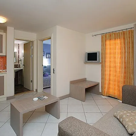 Costa Queen Suites Complex