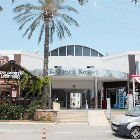 Costa Queen Suites 3*