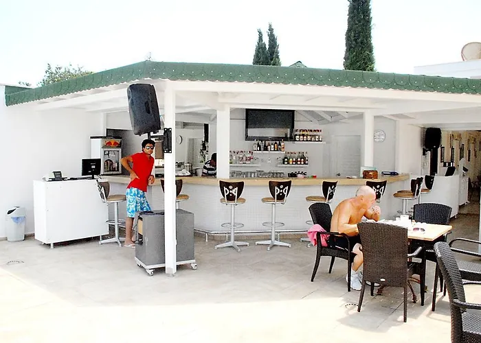 Rezort Costa Queen Suites 3*